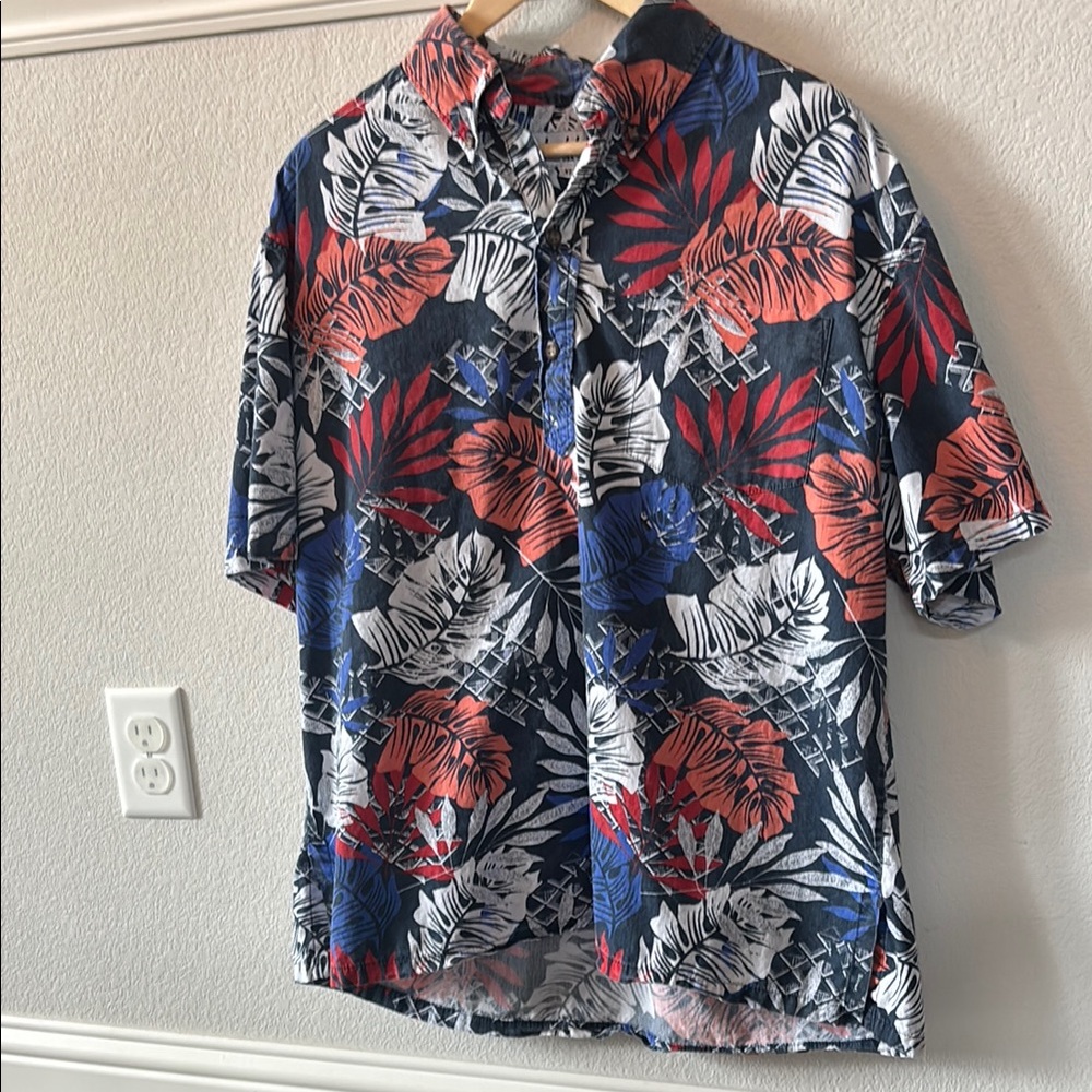Chubbies Red and Blue Floral Casual Button Down Shirt